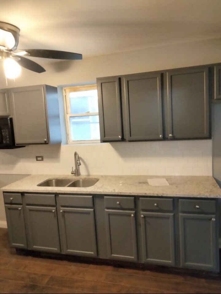 Property Photo: 5536 S Perry Avenue 2 IL 60621
