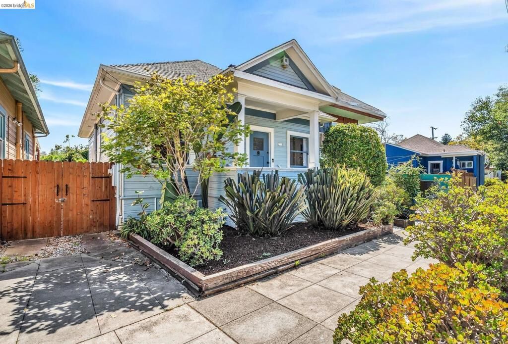 Property Photo:  1710 Russell  CA 94703 