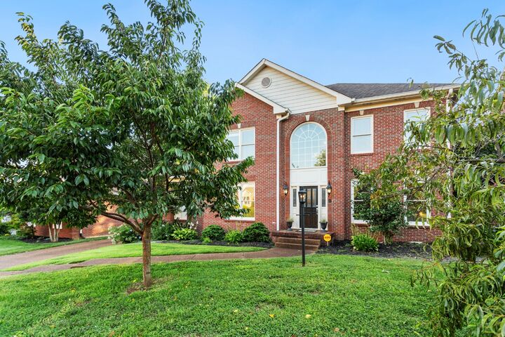 Property Photo:  113 Doral Ln  TN 37075 