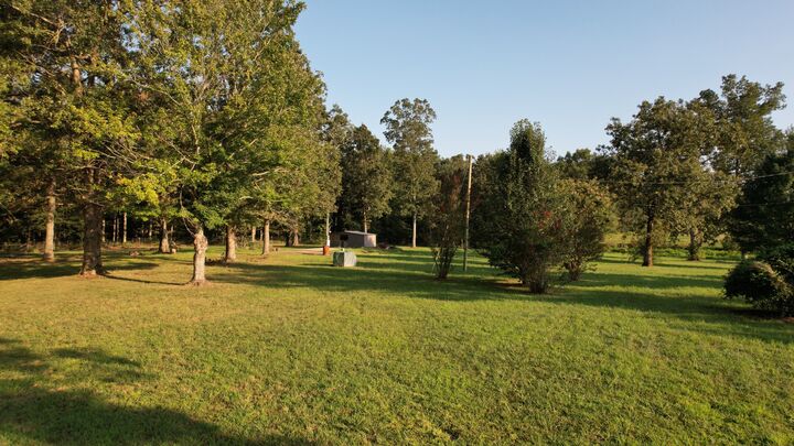 Property Photo: 9310 Buttermilk Ridge Rd TN 38464