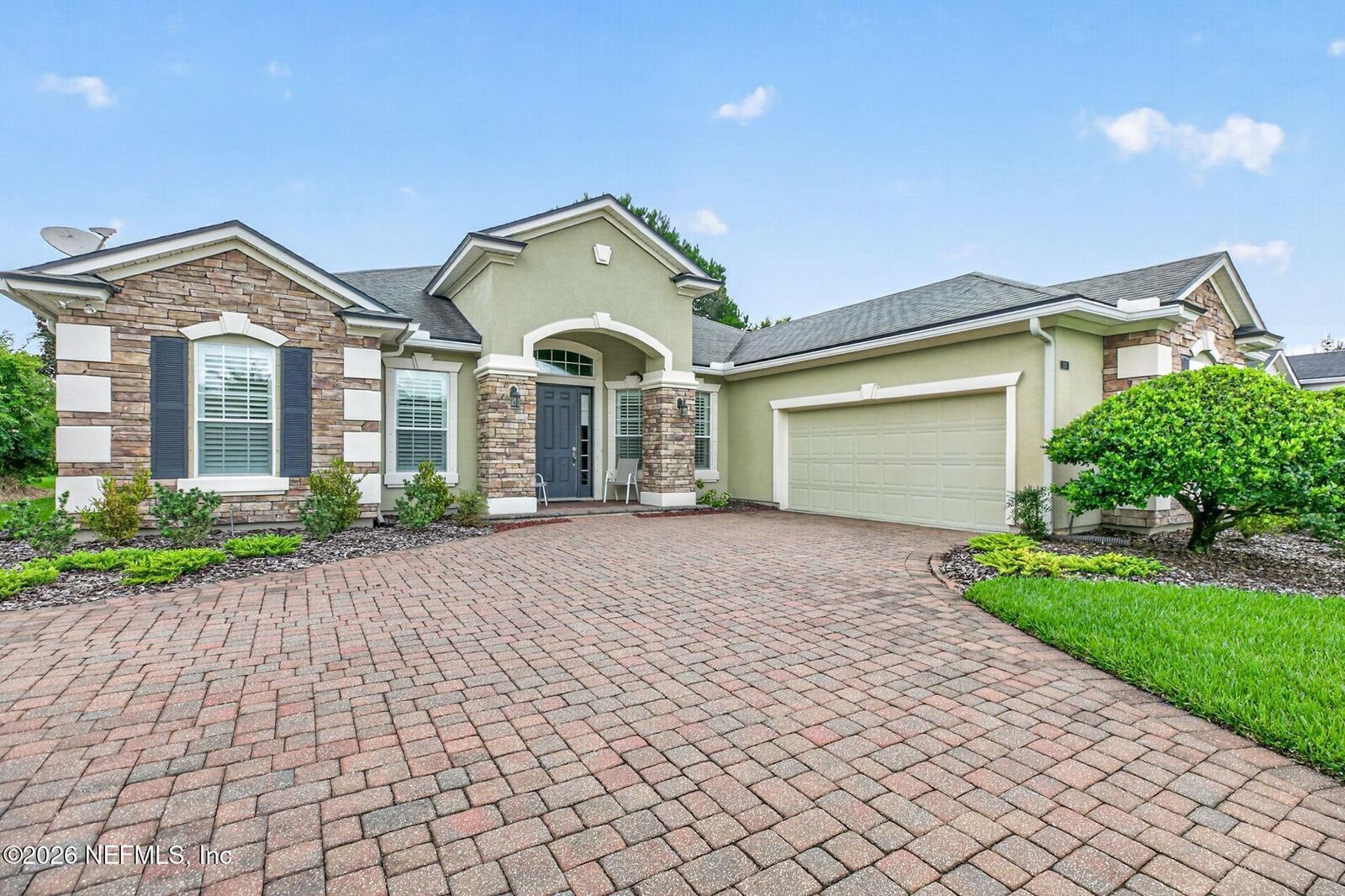 Property Photo: 533 Christina Drive FL 32086