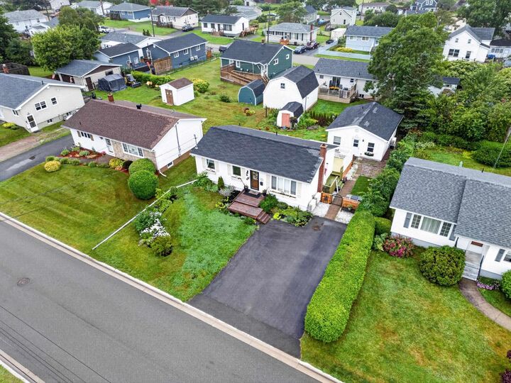Property Photo:  43 Ranna Drive  NS B1P 3Y5 