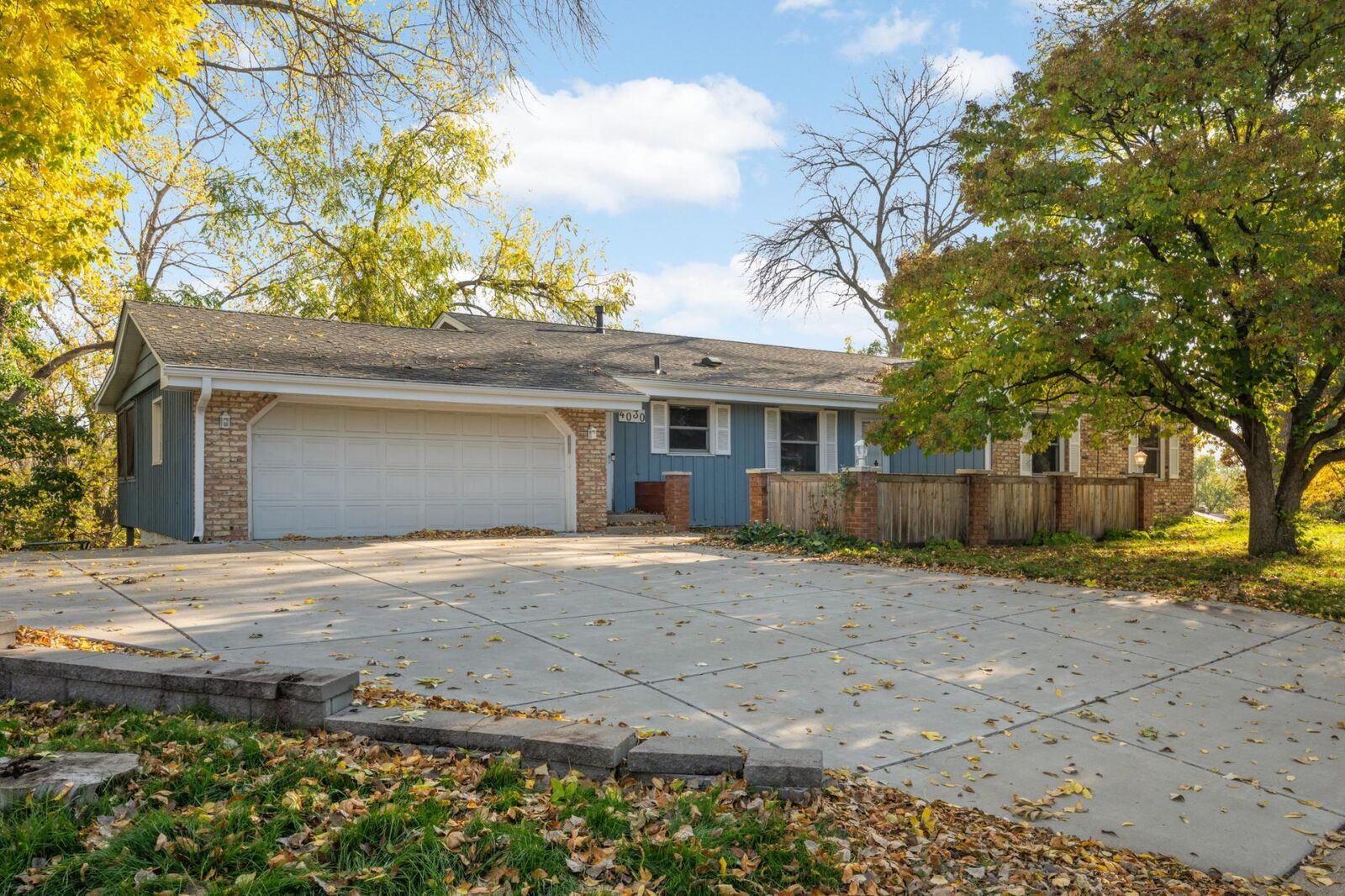 Property Photo:  4030 Wasatch Lane  MN 55422 