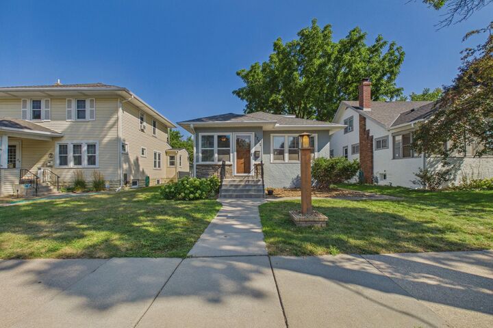 Property Photo:  1751 Berkeley Avenue  MN 55105 