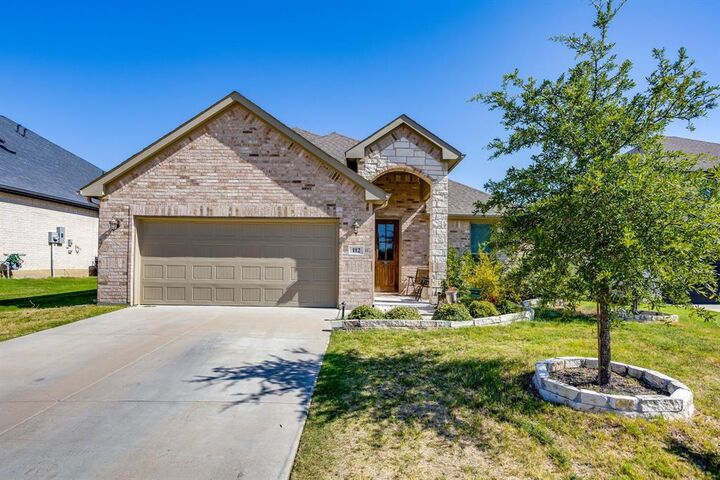 Property Photo: 112 Everest Court TX 76028