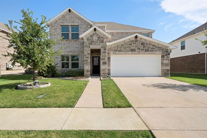 Property Photo:  148 Lisa Lane  TX 75189 