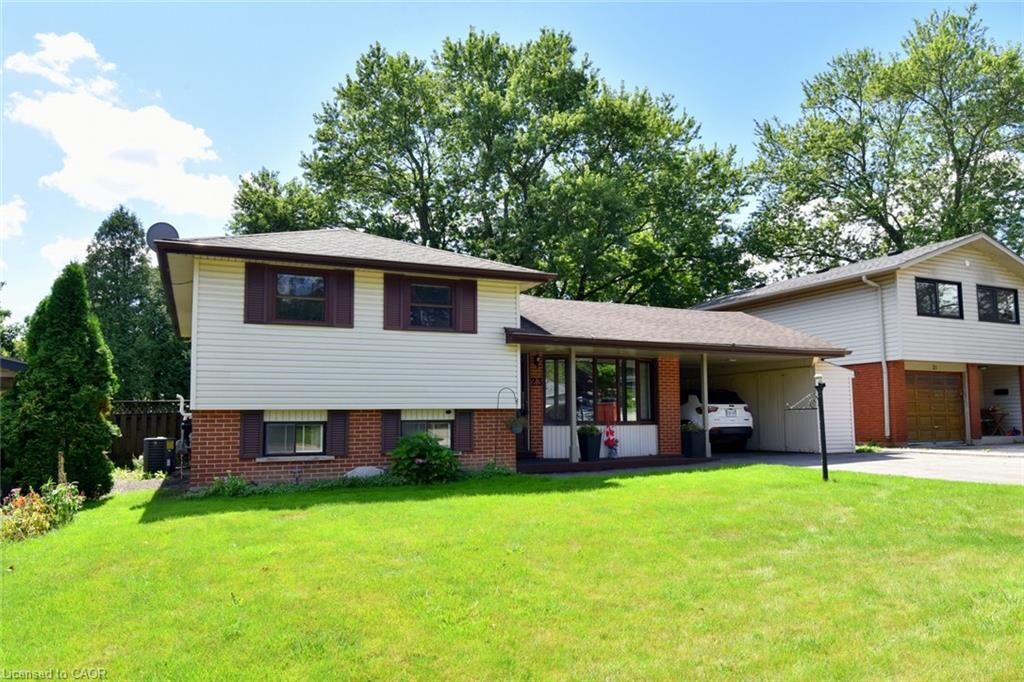 Property Photo: 23 Sherwood Rise ON L9H 4E9