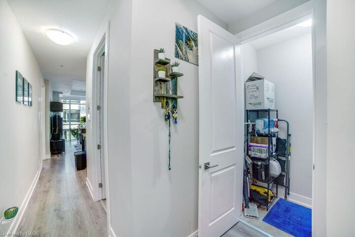 Property Photo: 150 Main Street W 810 ON L8P 1H8