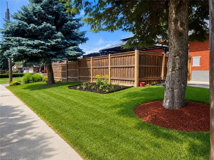 Property Photo: 144 Rendell Boulevard ON L8T 3P6