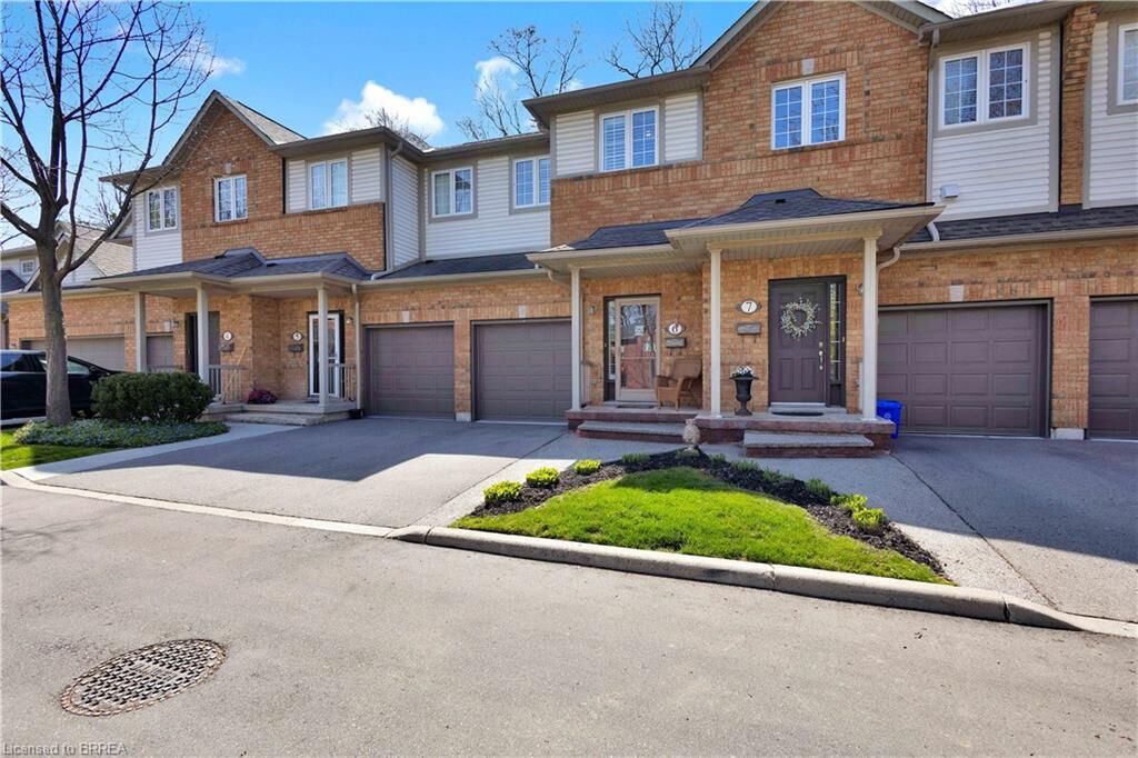 Property Photo:  120 Beddoe Drive 6  ON L8P 4Z4 