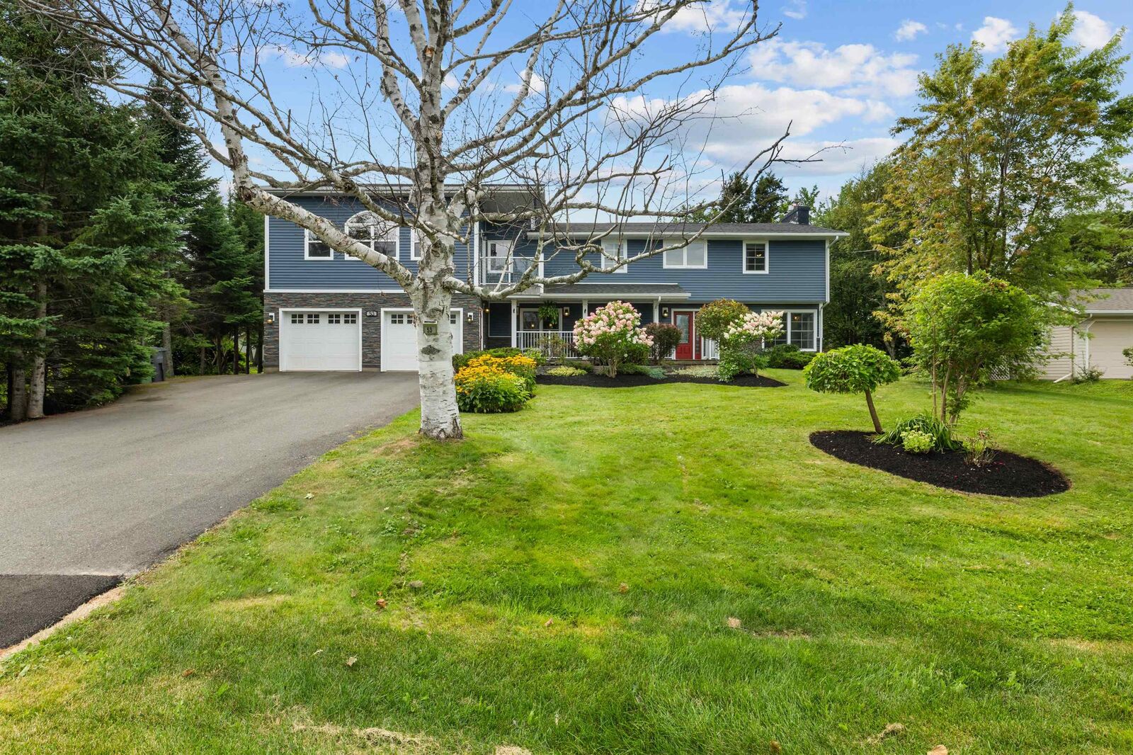 Property Photo:  53 Parkside Drive  PE C1E 1N1 
