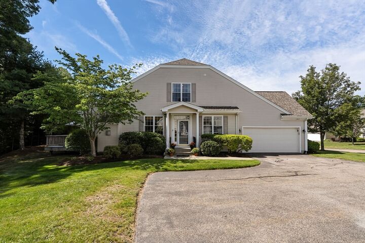 Property Photo:  6 Schooner Way 6  MA 02050 