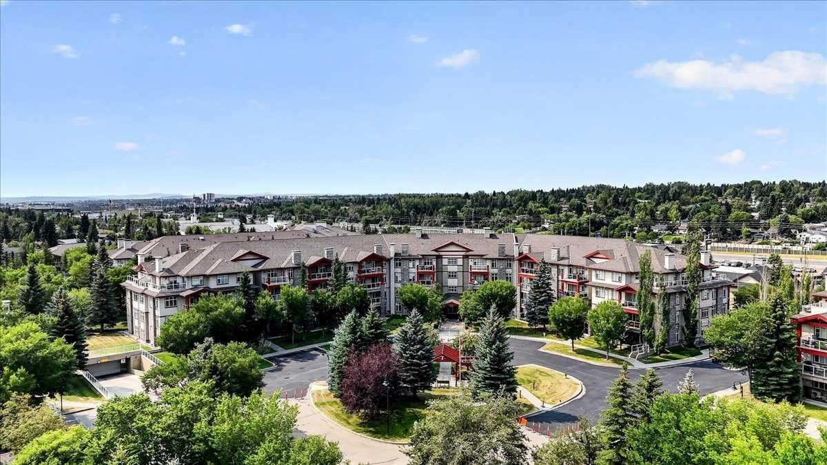 Property Photo:  1109 Lake Fraser Green SE 1109  AB T2J 7H6 