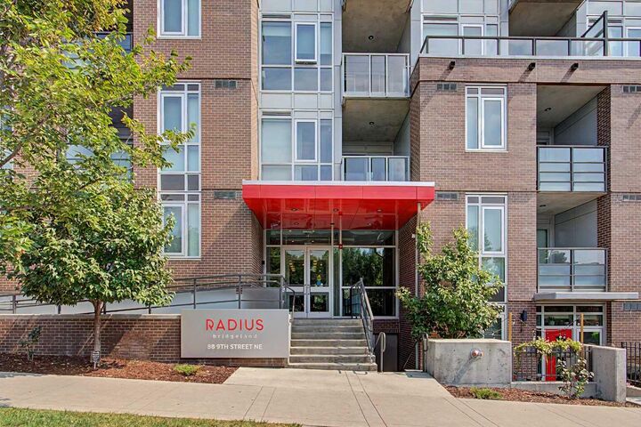 Property Photo:  88 9 Street NE 422  AB T2E 4E1 