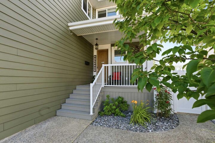 Property Photo: 35 Erica Drive AB T4L 0H3