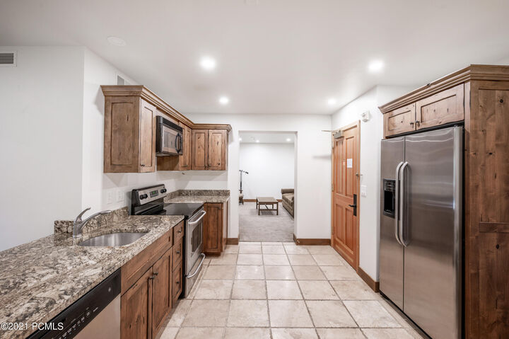 Property Photo: 2260 Park Avenue 9 UT 84060