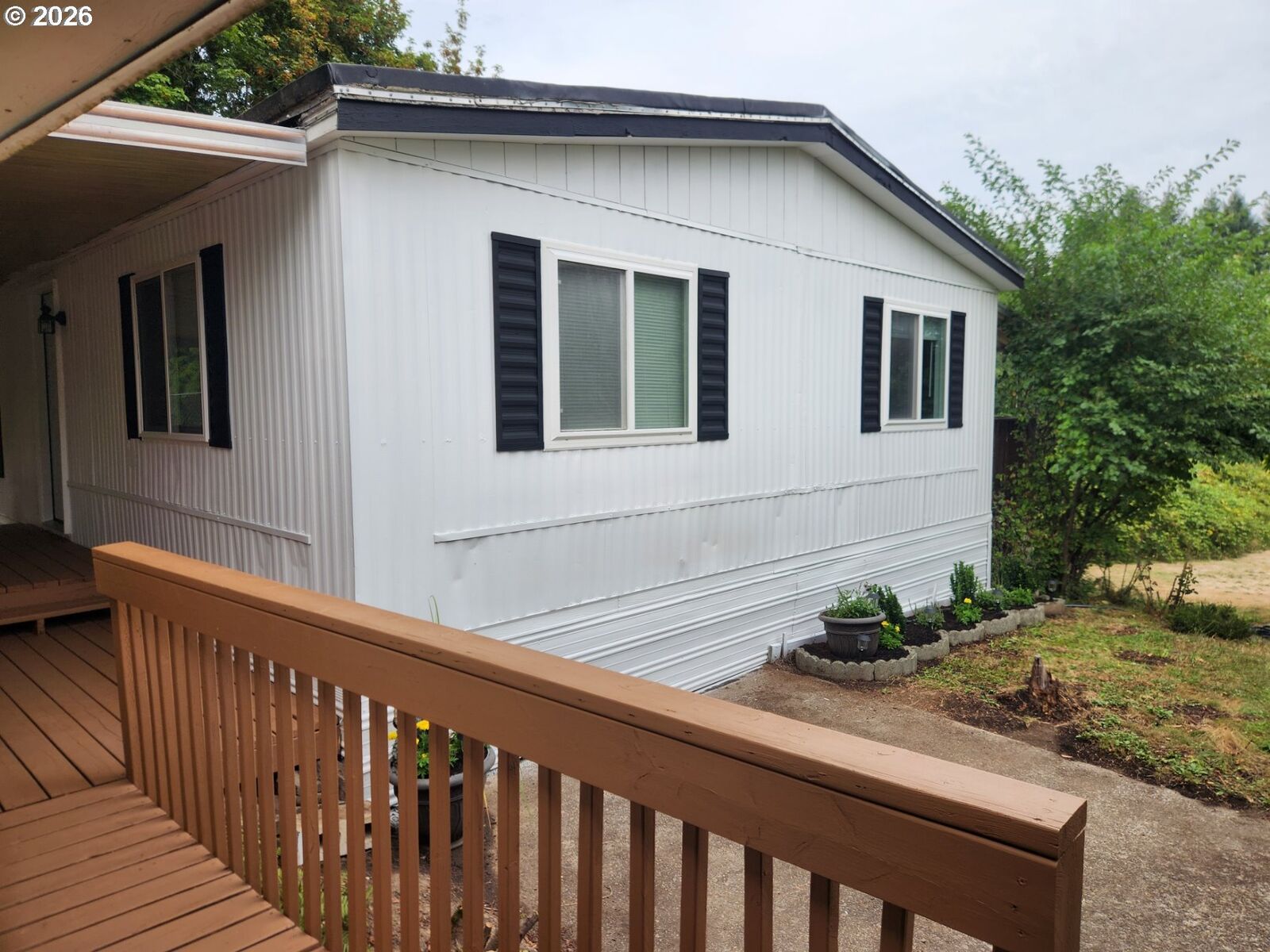 Property Photo:  507 N 19th Ave 46  OR 97113 
