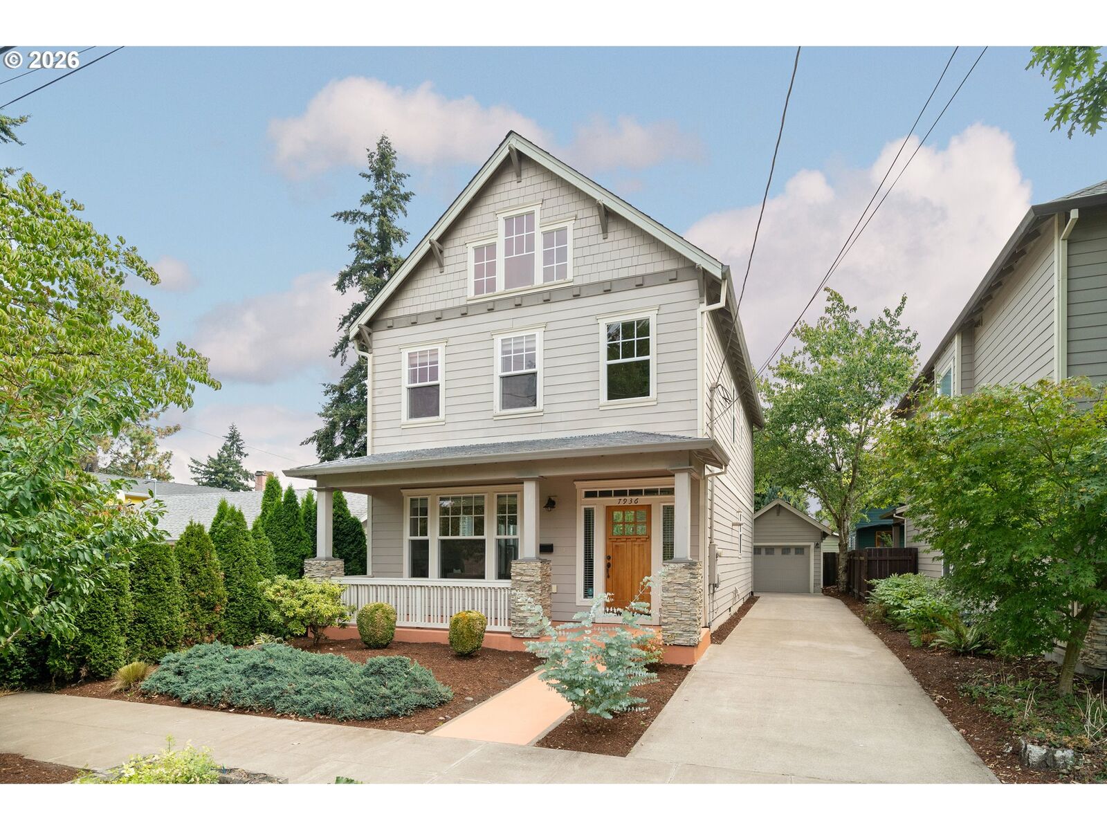 Property Photo: 7936 N Wayland Ave OR 97203