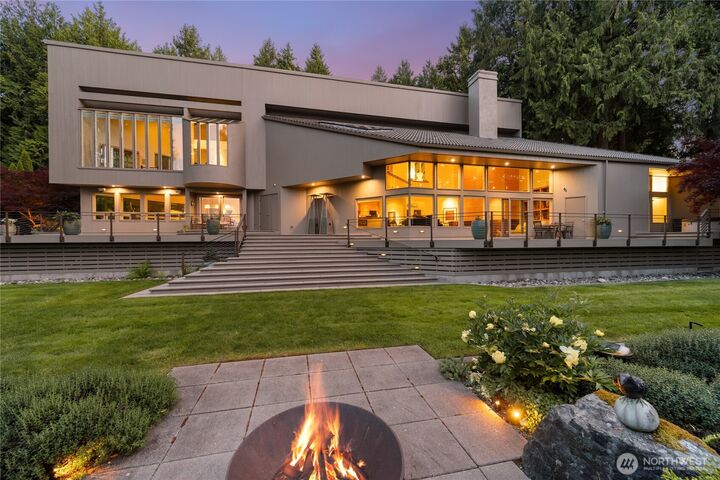 Property Photo: 14940 Benson Heights Place WA 98232
