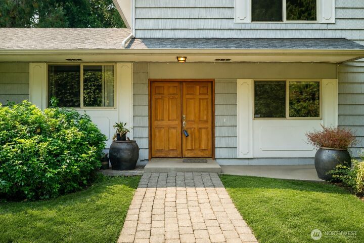 Property Photo: 35623 9th Avenue SW WA 98023