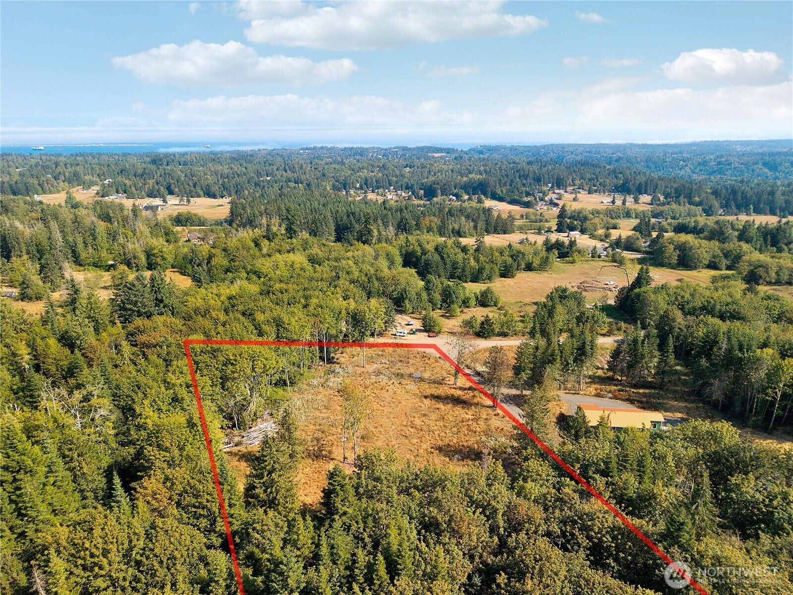 Property Photo: 437 Black Bear Trail WA 98362
