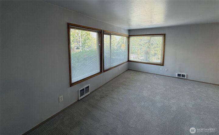 Property Photo: 1505 E Galer Street 2 WA 98112