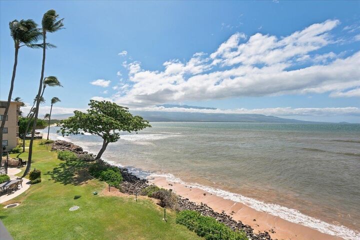 Property Photo: 250 Hauoli Rd 304 HI 96793