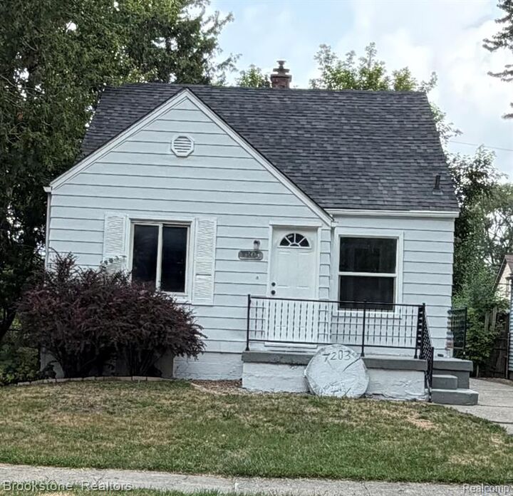 Property Photo: 7203 Orchard Avenue MI 48091