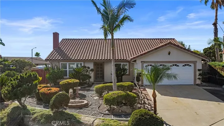 Property Photo:  2580 N Robinhood  CA 92867 
