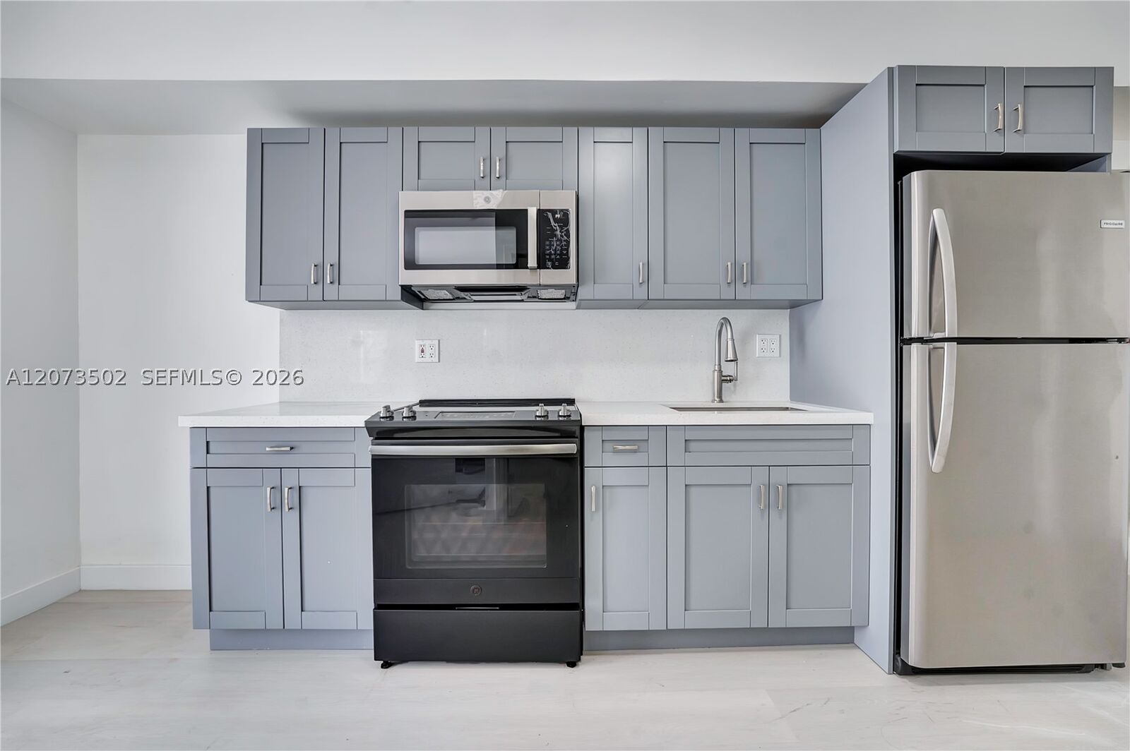 Property Photo: 769 NW 10th St 1 FL 33136