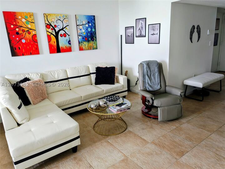 Property Photo: 2333 Brickell Ave 2814 FL 33129