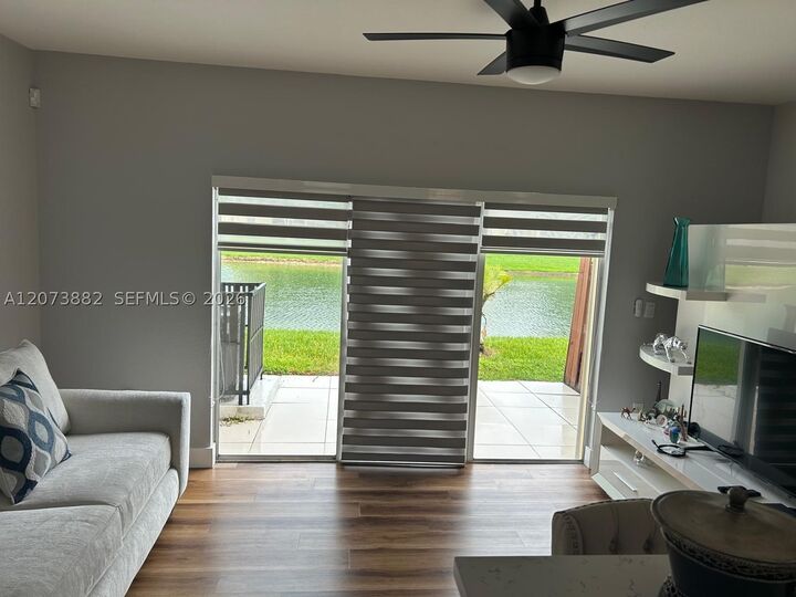 Property Photo:  3370 NE 13th Cir Dr 106-20  FL 33033 