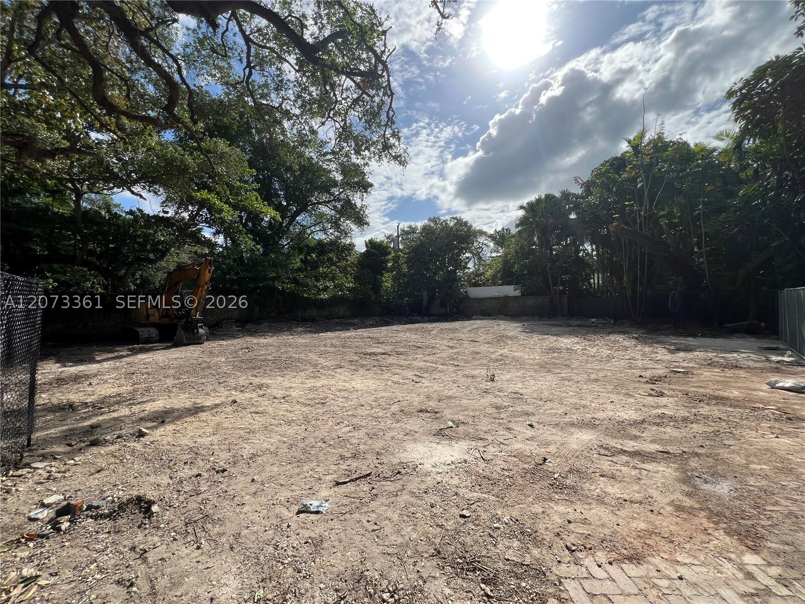 Property Photo: 3625 N Bay Homes Dr FL 33133
