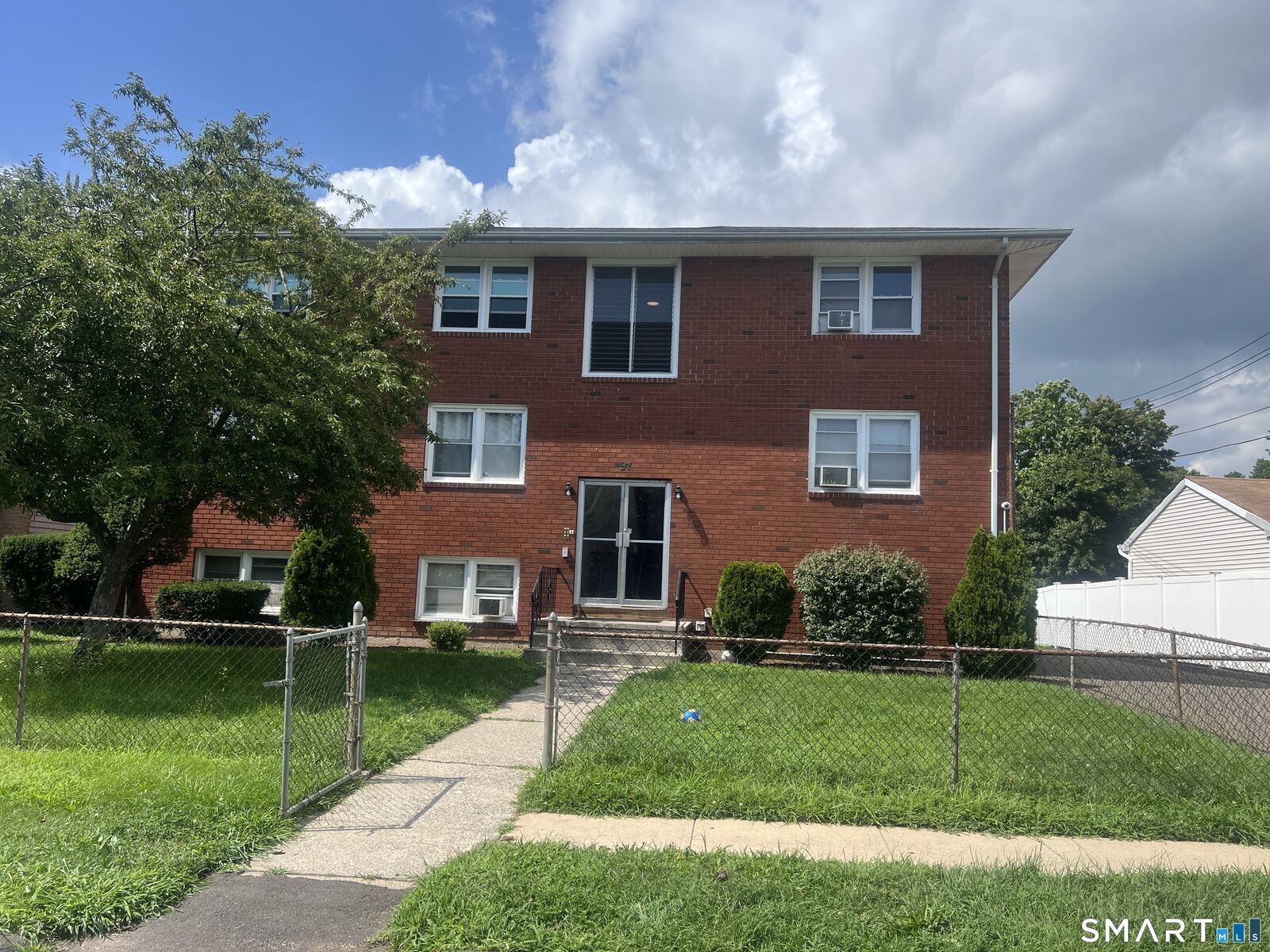 Property Photo:  97 Highland Street C1  CT 06516 
