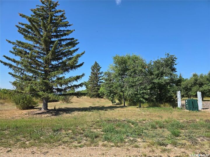 Property Photo:  125 Dawn Lane  SK S0L 2E0 