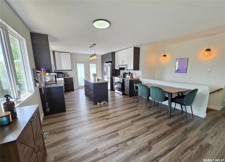 Property Photo:  58 Dunfield Crescent  SK S9X 1C4 