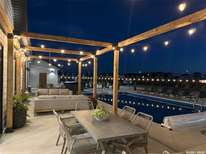 Property Photo: 105 Hathway Crescent 25 SK S7V 0P5