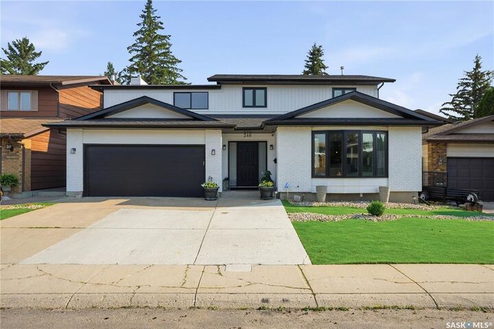Property Photo: 346 Wakaw Crescent SK S7J 4E2