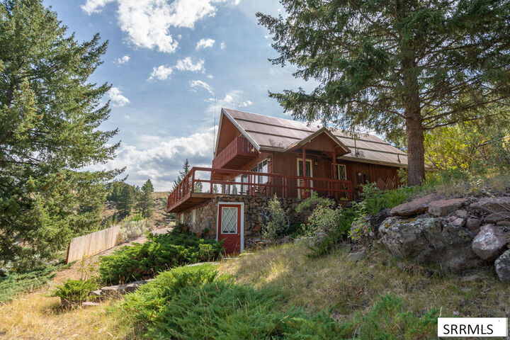 Property Photo:  5 Indian Point Drive  ID 83467 
