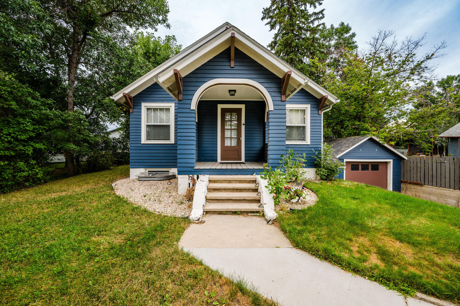 Property Photo: 226 S Wyoming Avenue WY 82834