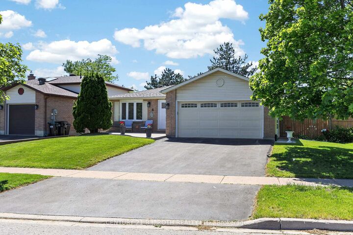 Property Photo: 6 Ford Street ON L4N 5X2