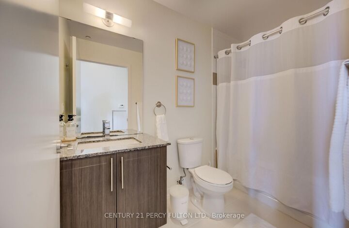 Property Photo: 85 Duke Street W 1703 ON N2H 4Y7