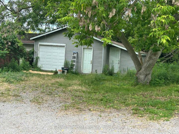 Property Photo: 278 William Street E ON L1G 1K8