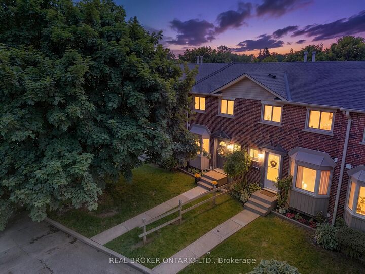 149 Brantwood Park Road — photo 1