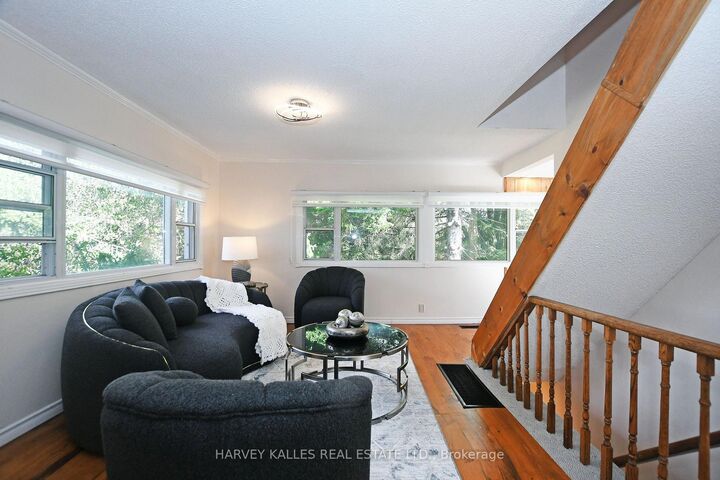 Property Photo:  11 Penny Place  ON L4E 2W5 