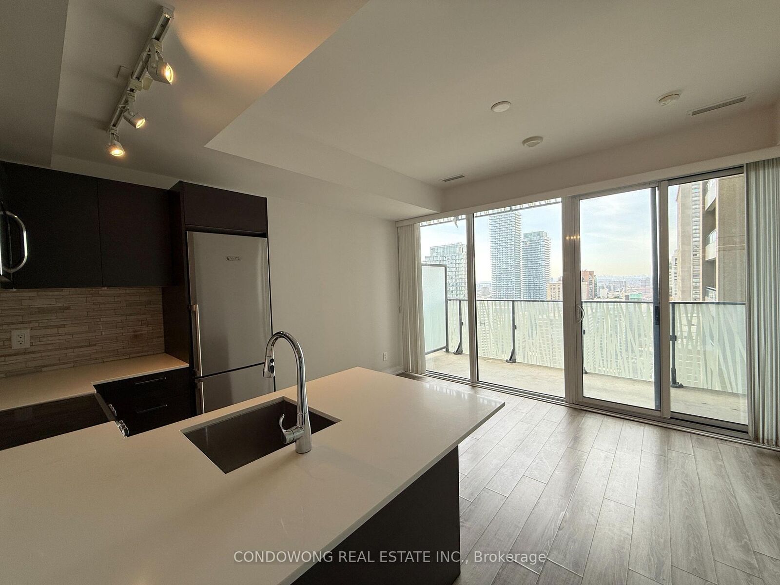 Photo de la propriété:  42 Charles Street E 2805  ON M4Y 0B7 