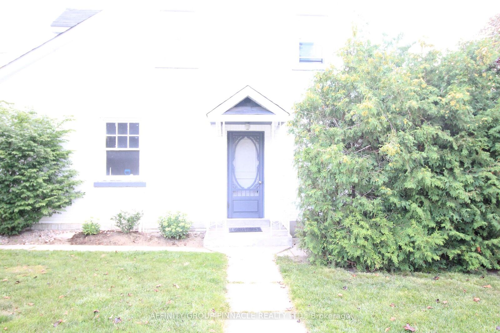 Photo de la propriété:  31 Francis Street  ON K9V 3R8 