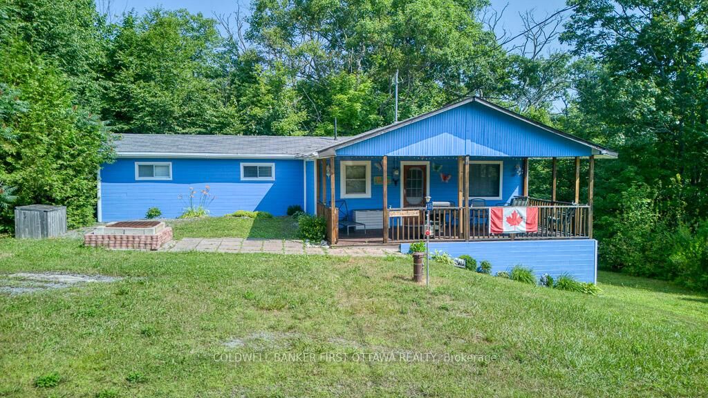Property Photo:  1036 Rossland Lane  ON K0H 1B0 