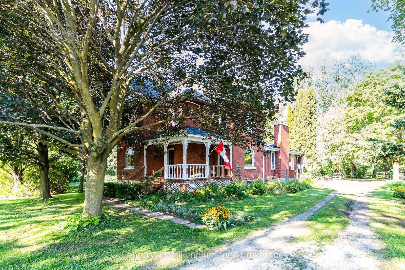 Property Photo:  1851 6 Concession N  ON L0M 1S0 