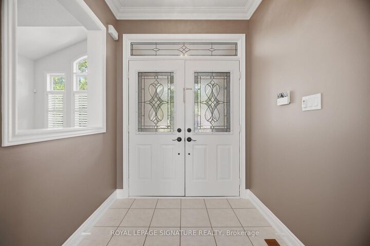 2215 Lapsley Crescent — photo 1